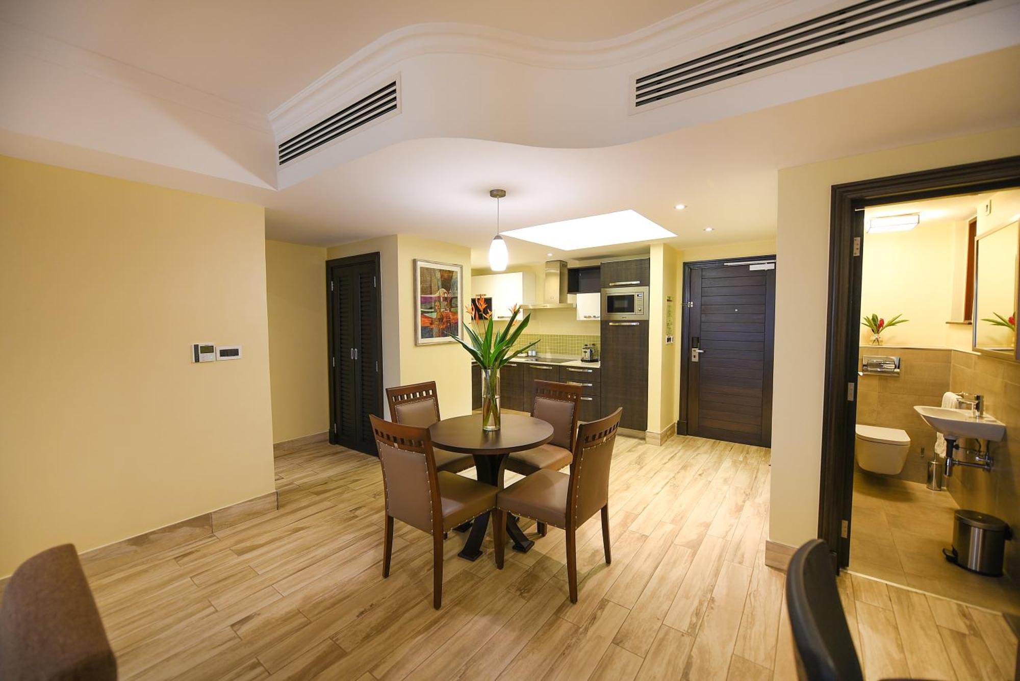 Mestil Hotel & Residences Kampala Exteriér fotografie