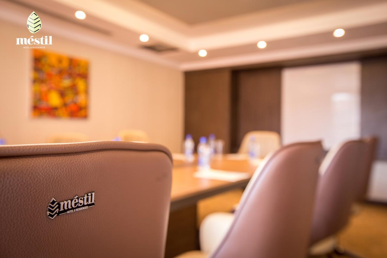Mestil Hotel & Residences Kampala Exteriér fotografie