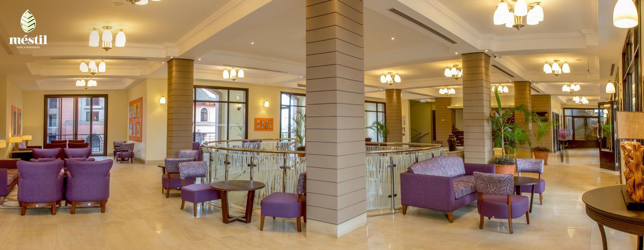 Mestil Hotel & Residences Kampala Exteriér fotografie