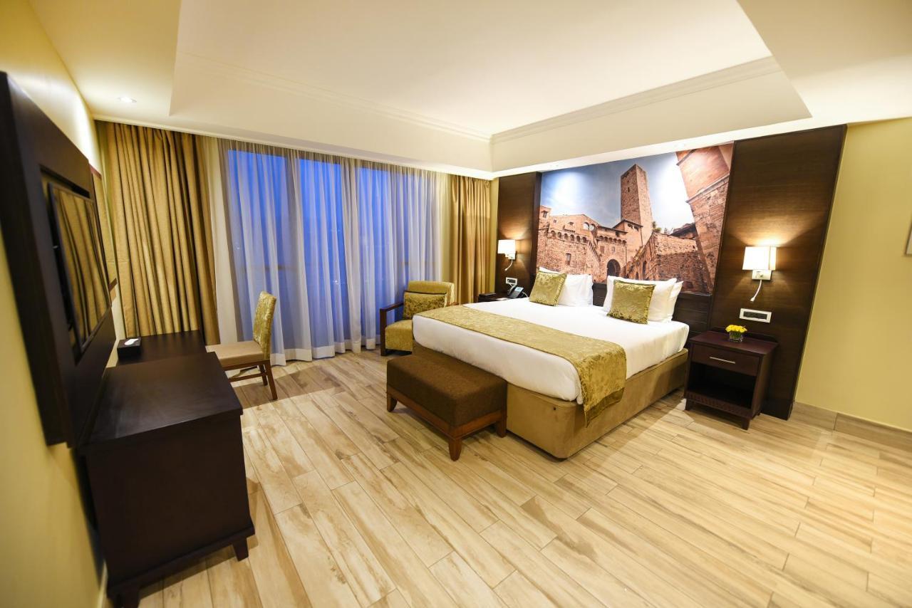 Mestil Hotel & Residences Kampala Exteriér fotografie