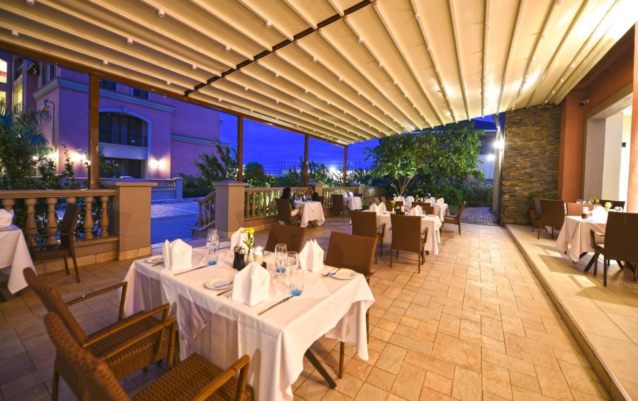 Mestil Hotel & Residences Kampala Exteriér fotografie
