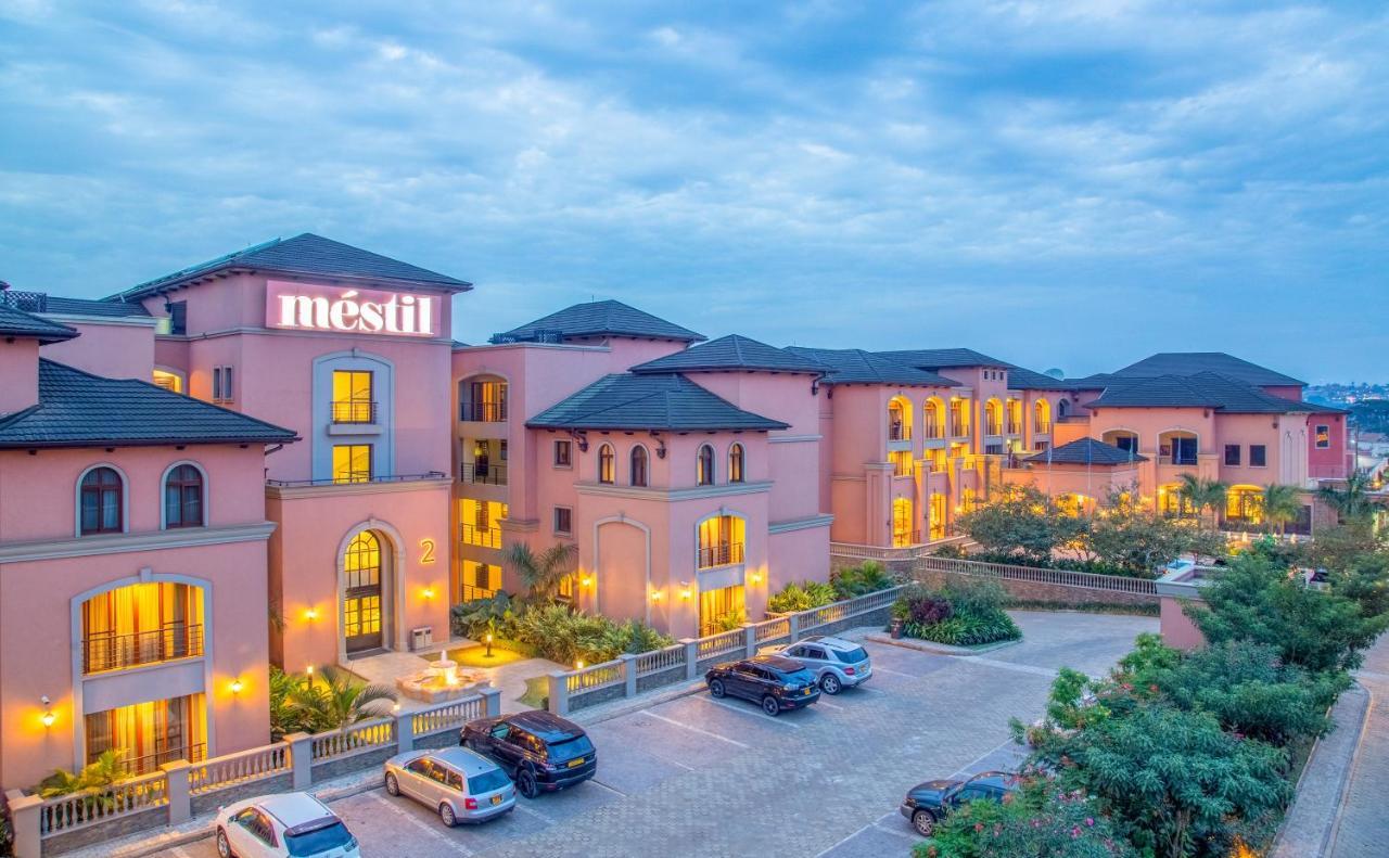 Mestil Hotel & Residences Kampala Exteriér fotografie